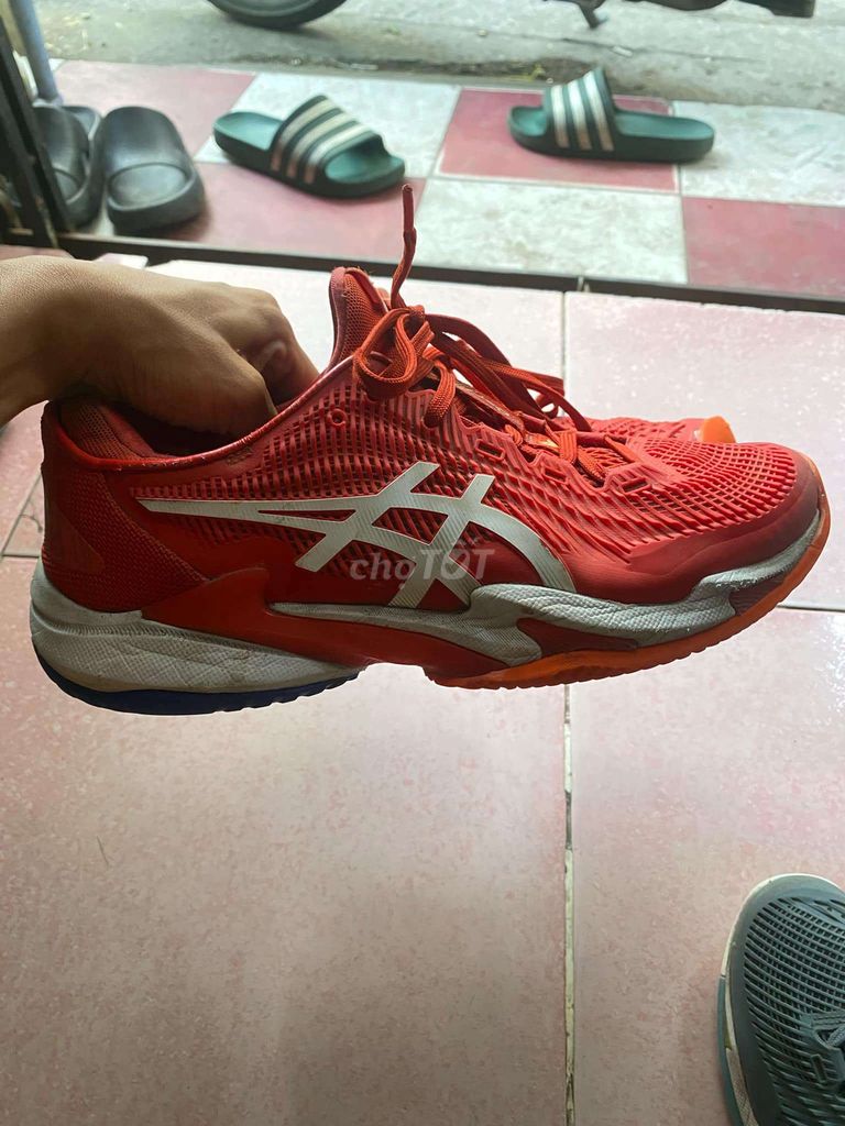 Giày tenis Asics Đỏ Thoáng size 40.5. Mua bán Giày dép tại Quận 8 Tp Hồ Chí Minh được đăng bởi Tibi hình 1