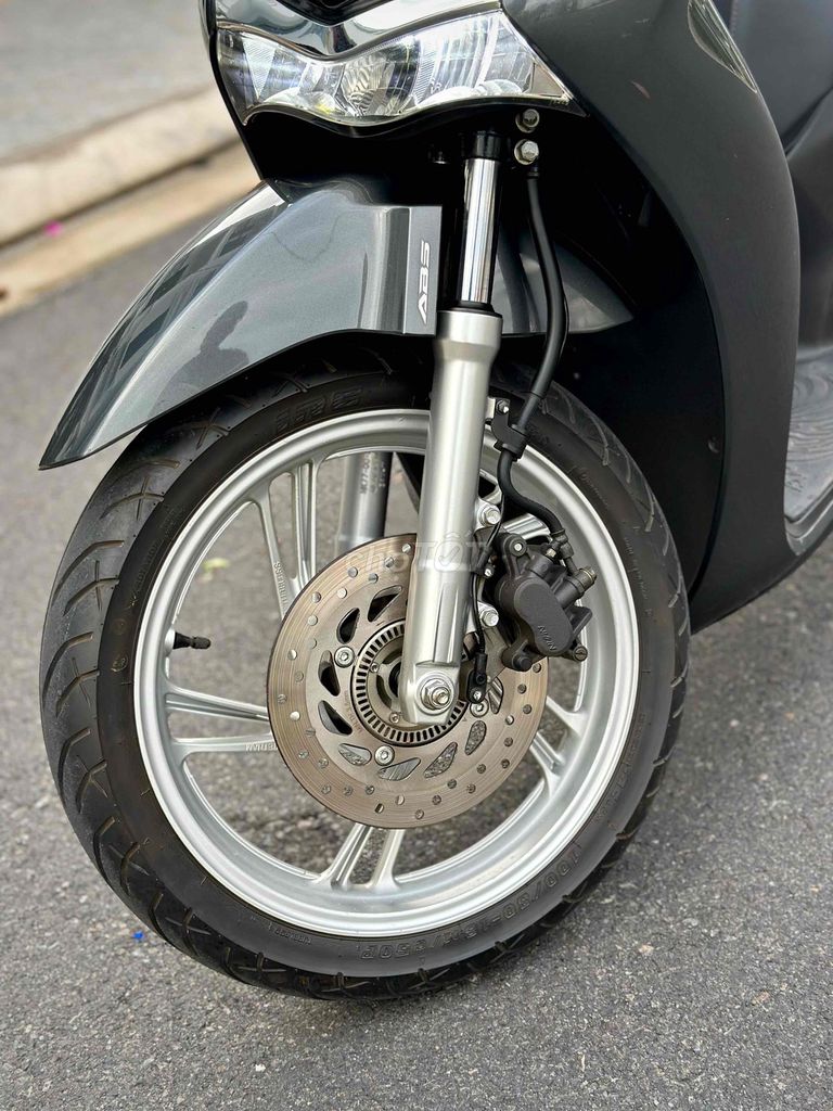 SH 125 ABS 2020 Xám đen siêu Đẹp 😘. Mua bán Xe máy tại Thành phố Vũng Tàu Bà Rịa - Vũng Tàu được đăng bởi Xe Máy Cũ Vũng Tàu 72 hình 4