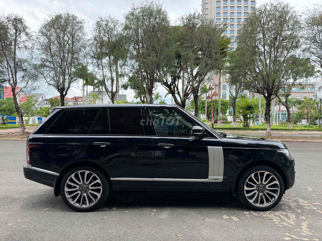 Range Rover Autobiography 2015 Черный Бензин