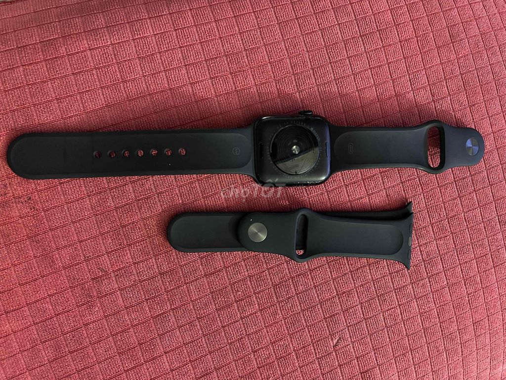 đồng hồ Apple Watch se gen 2