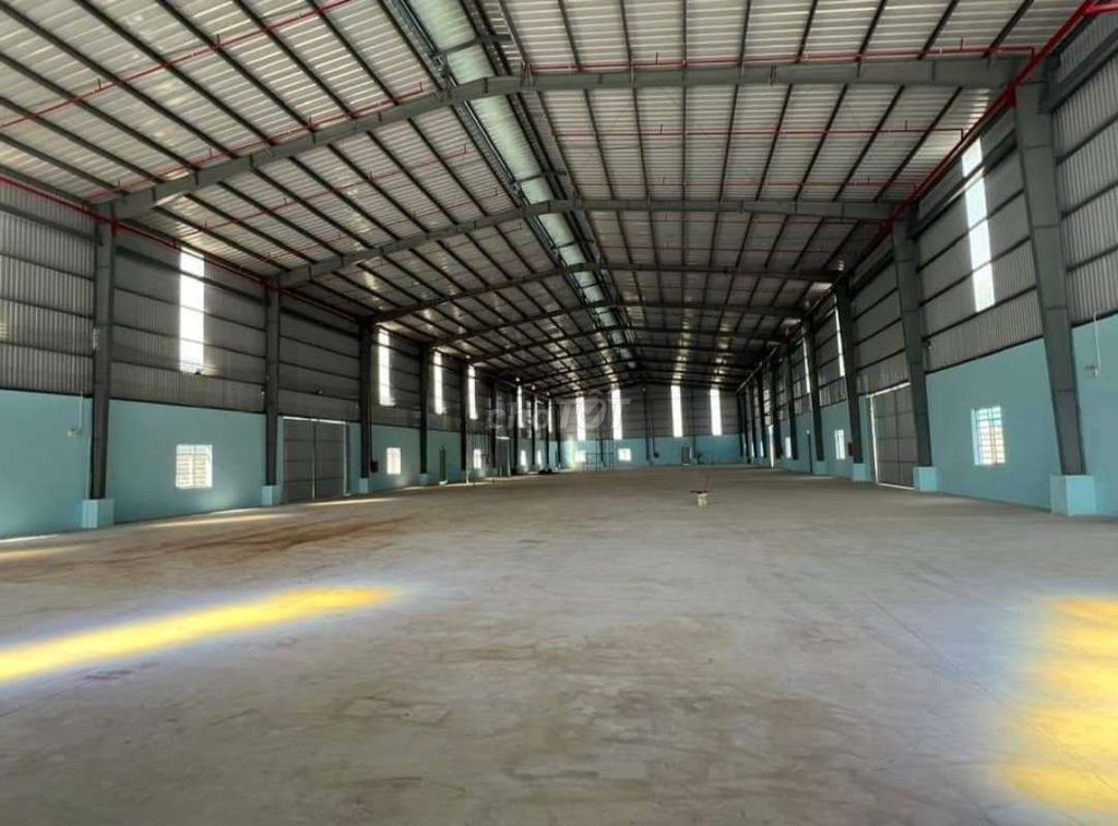 Cho thuê xưởng khuôn viên 6.000m2.Giáy tờ đầy đủ.Khu CN Bình Dương