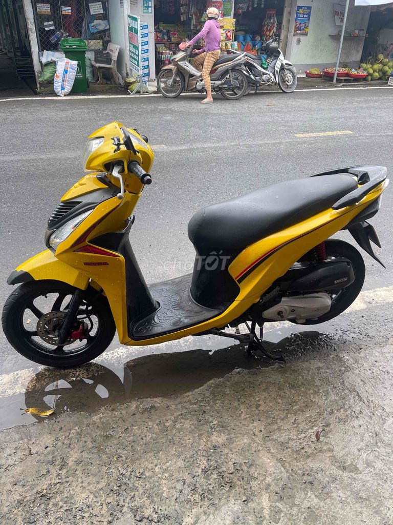 Honda Vision 2016 ngây chủ biển 68 máy êm ru fun c. Mua bán Xe máy tại Quận Cái Răng Cần Thơ được đăng bởi Cầm Đồ Minh Tấn hình 2