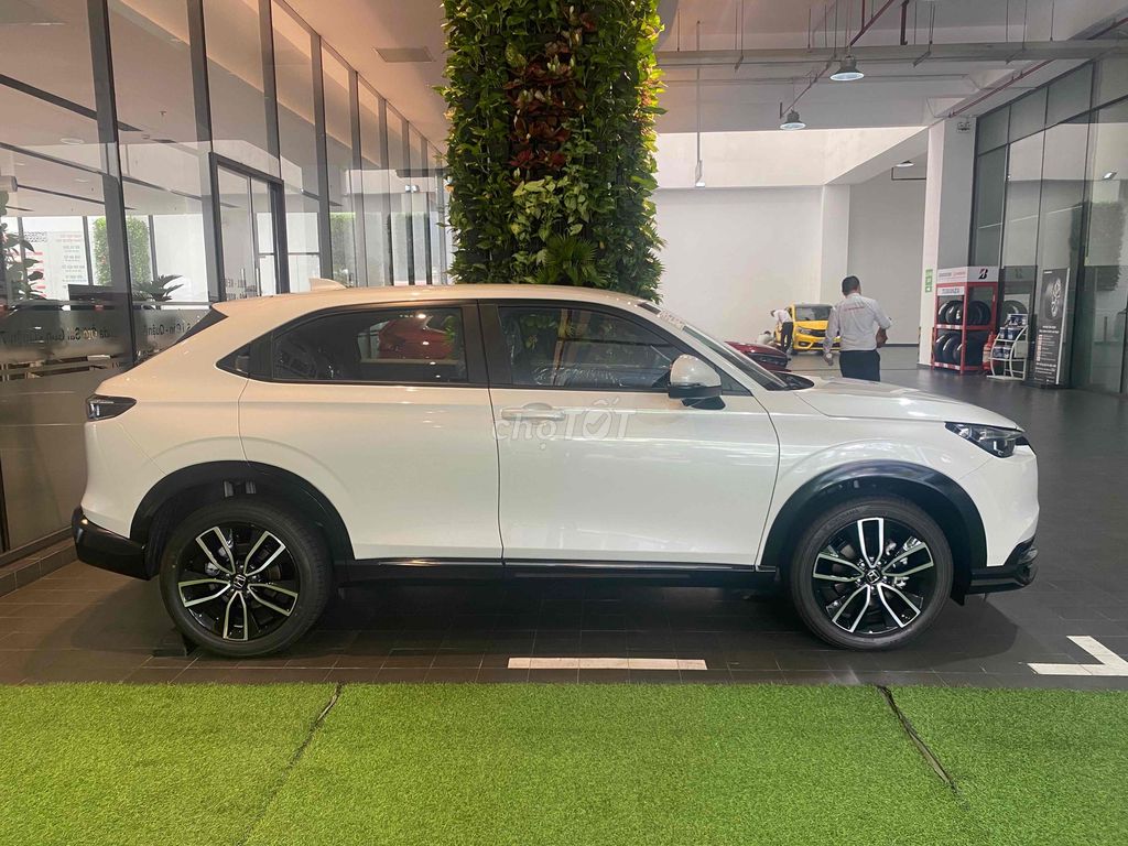 Honda Hrv HEV - Siêu Khuyến Mãi Tháng 11. Mua bán Ô tô tại Quận 7 Tp Hồ Chí Minh được đăng bởi Showroom Honda Ôtô Sài Gòn Quận 7 hình 3