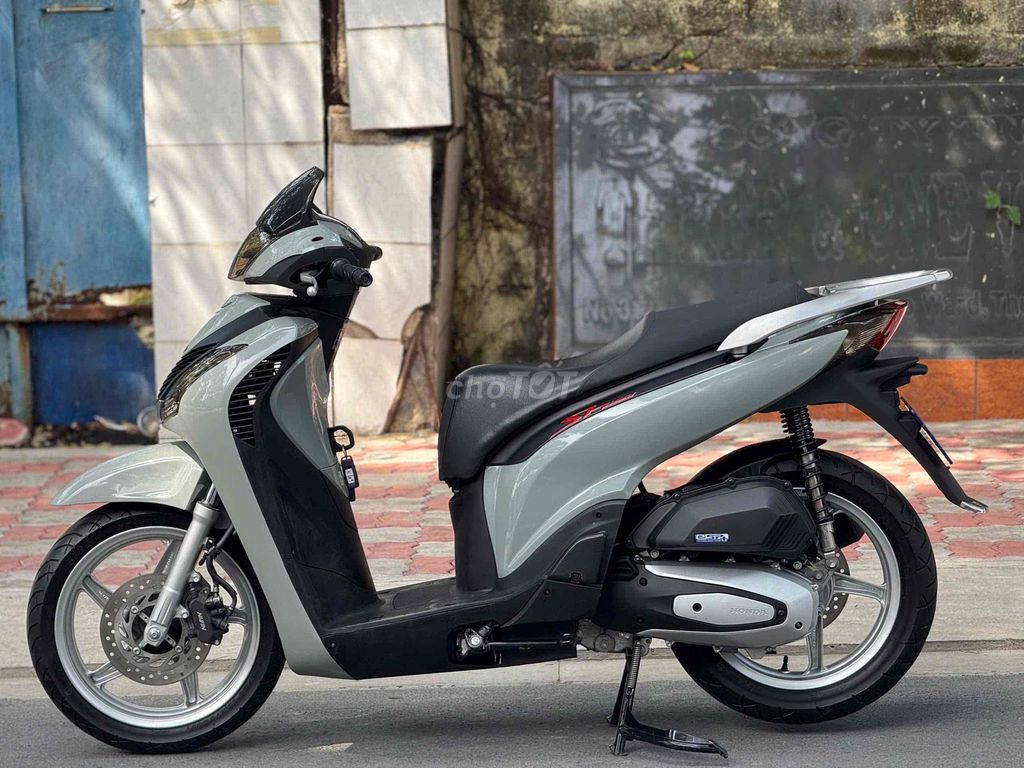 SH 150i CBS 2022 BSTP LÊN Ý LƯỚT. Mua bán Xe máy tại Thành phố Thủ Đức Tp Hồ Chí Minh được đăng bởi Vũ Vũ hình 1