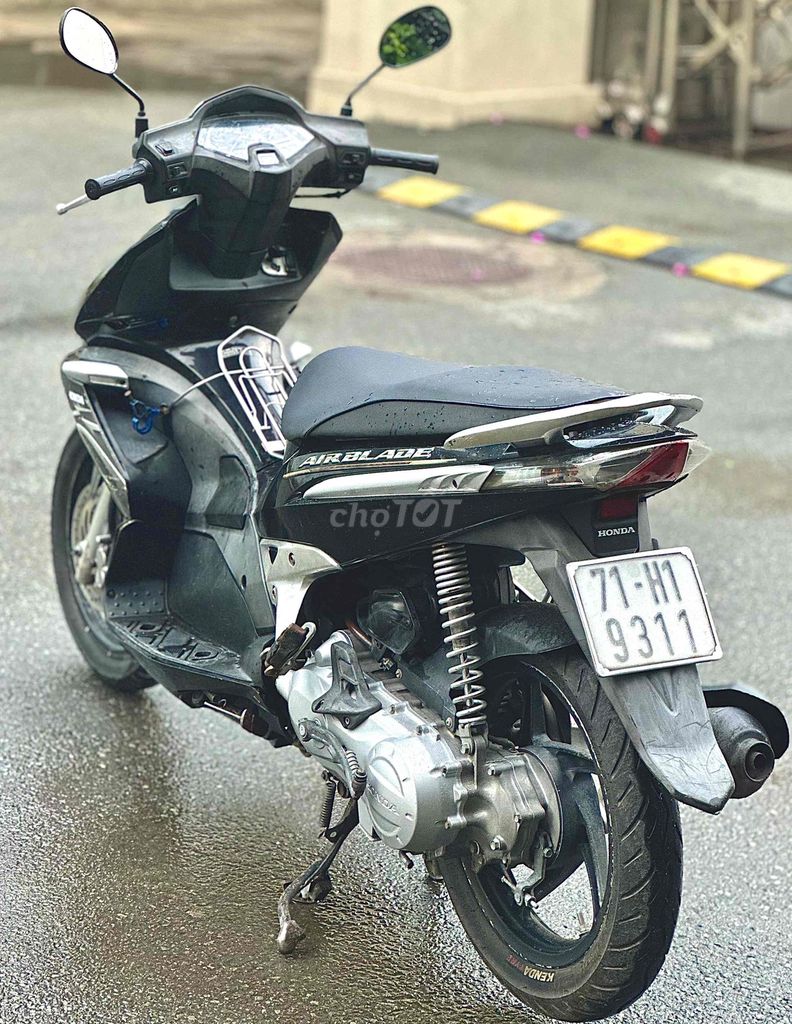 Honda Air Blade màu Đen. Mua bán Xe máy tại Thành phố Thuận An Bình Dương được đăng bởi XM Đô Rê Mon  hình 10