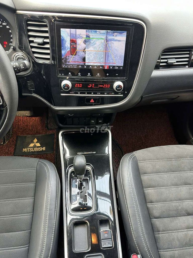 Mitsubishi Outlander 2022 2.0CVT,màu đỏ,24.000nkm. Mua bán Ô tô tại Quận Bình Tân Tp Hồ Chí Minh được đăng bởi Son Do hình 11