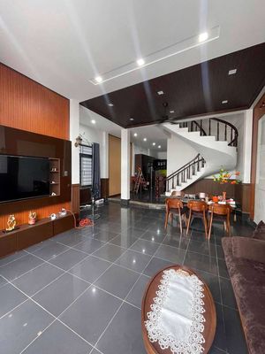 Аренда · 4 комн. · 100 м² · Quận Hải Châu, ул. Đường Tiên Sơn