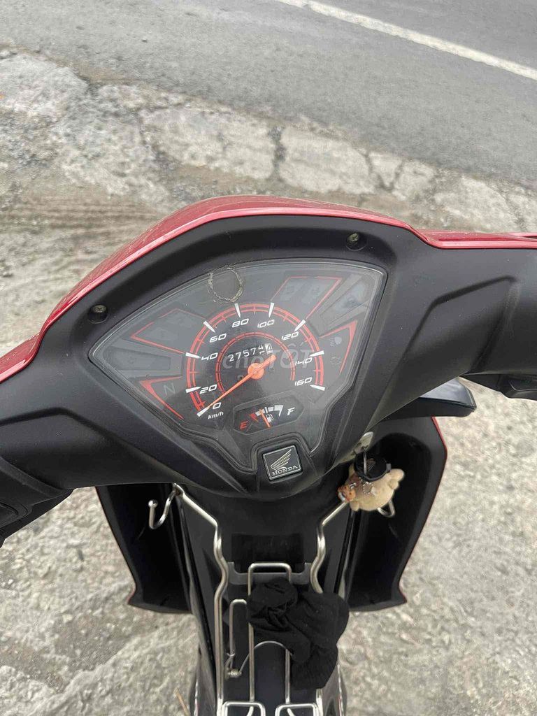 wave rsx fi odo 27k zin 9 chủ. Mua bán Xe máy tại Thị xã Bình Minh Vĩnh Long được đăng bởi Phan Thông hình 4