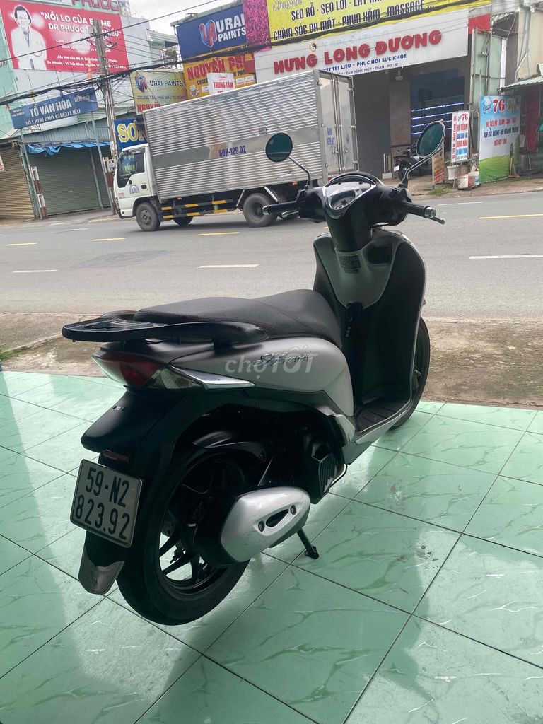 SH Mode khoá smk bstp xe đẹp hổ trợ góp có trao d. Mua bán Xe máy tại Thành phố Dĩ An Bình Dương được đăng bởi XE MÁY MẠNH LOAN GÓP 0đ hình 5