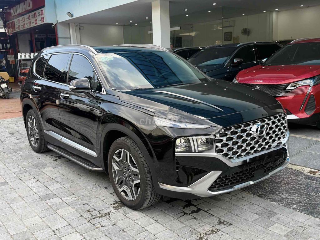 Hyundai SantaFe Premium 2.5L HTRAC, почти новый