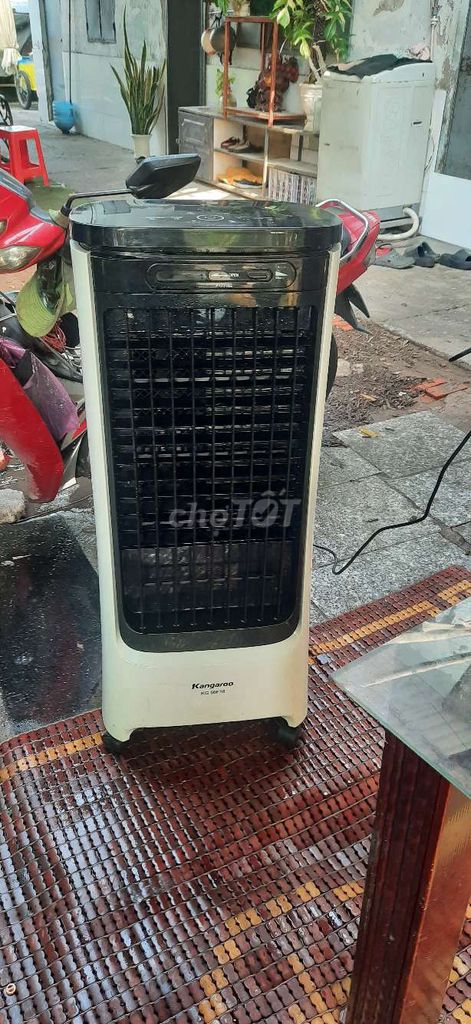 Quạt điều hòa Kangaroo KG50F10 Trắng đen tạo ẩm. Mua bán Quạt tại Quận Bình Tân Tp Hồ Chí Minh được đăng bởi Lưu đình phong  hình 1
