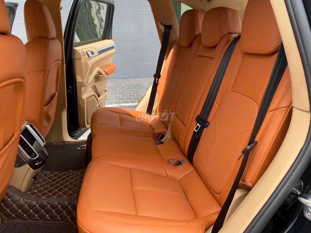 Porsche Cayenne Turbo Diesel 2010 - 27000 km. Mua bán Ô tô tại Quận Gò Vấp Tp Hồ Chí Minh được đăng bởi HOANG SON hình 11