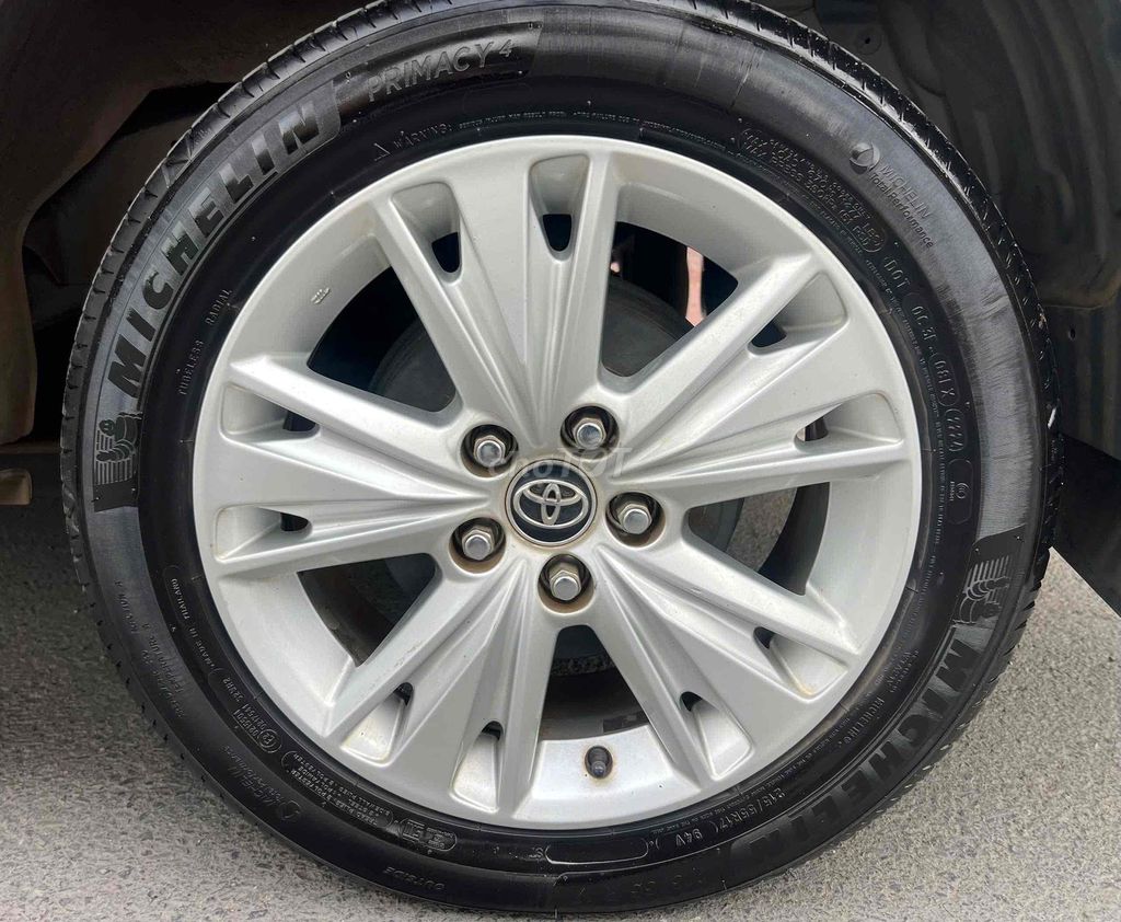 Toyota Innova V số tự động màu đồng 7 ghế ghế điện. Mua bán Ô tô tại Quận Bình Thạnh Tp Hồ Chí Minh được đăng bởi Đại lý chính hãng xe qua sử dụng Toyota Sài Gòn hình 3