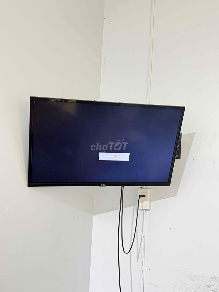 Tivi TCL 32 inch màu Đen. Mua bán Tivi, Âm thanh tại Thành phố Thủ Đức Tp Hồ Chí Minh được đăng bởi Lê Phượng hình 1