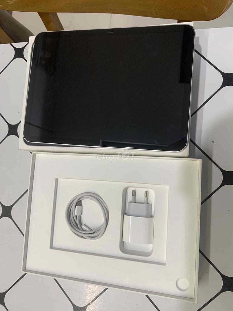 Apple iPad Gen 10 64GB Bạc 99% mới.Pin 95%. Mua bán Máy tính bảng tại Quận Hải Châu Đà Nẵng được đăng bởi Huy Hoàng hình 1