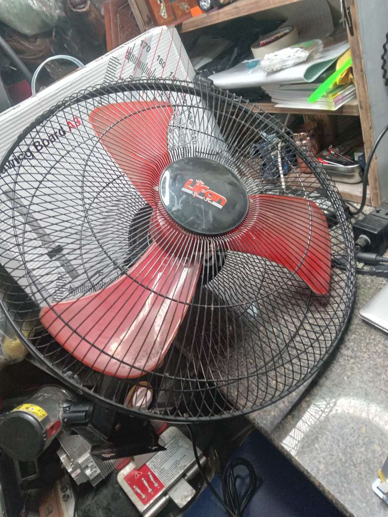 Quạt treo tường. Mua bán Quạt tại Quận 1 Tp Hồ Chí Minh được đăng bởi Nguyen My hình 1