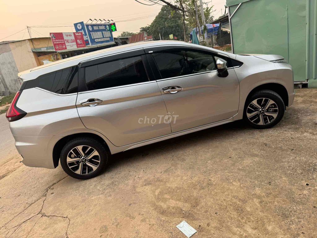 Mitsubishi Xpander 2019 1.5 AT - 330000 km