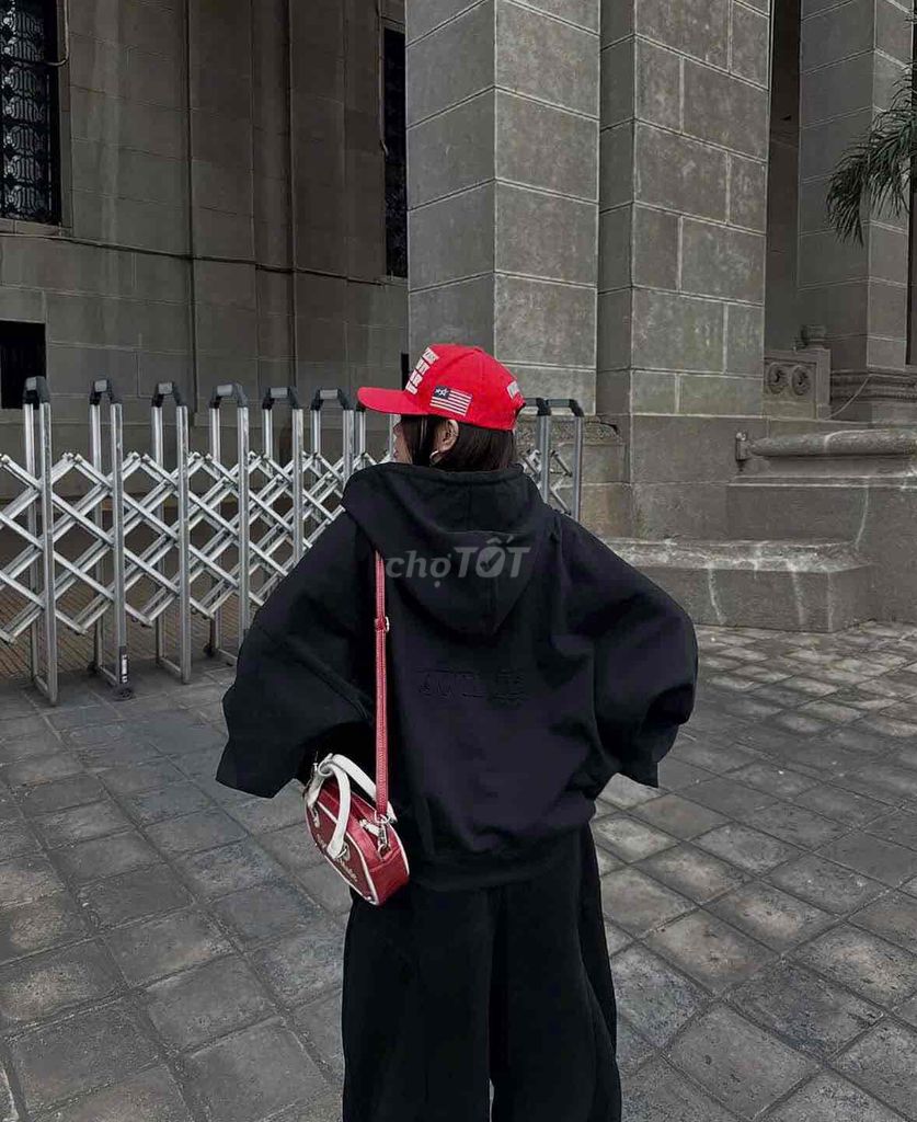 Áo khoác REGODS nữ size M. Mua bán Quần áo tại Thành phố Rạch Giá Kiên Giang được đăng bởi Minh Thư hình 1