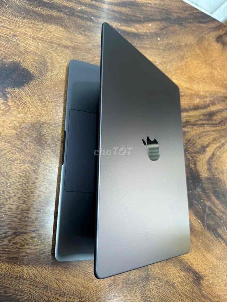 Cần bán Macbook pro m3 tặng chuột Apple. Mua bán Laptop tại Quận Tân Bình Tp Hồ Chí Minh được đăng bởi Hong Thu hình 1