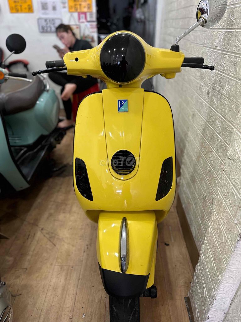 Piaggio Vespa LX125ie Đời 2012 . BSTP Chính Chủ