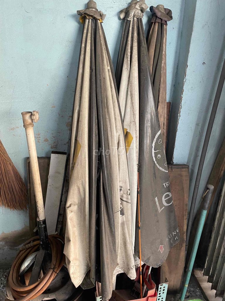 Combo 3 cây Dù che nắng và chân dù còn rất mới. Mua bán Nội thất, đồ gia dụng khác tại Huyện Bình Chánh Tp Hồ Chí Minh được đăng bởi Dung Nguyen hình 1