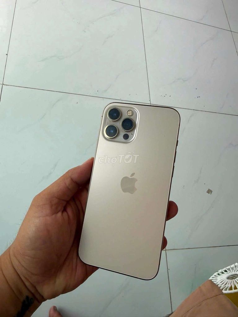 Apple iPhone 12 Pro Max Vàng 128GB 84%. Mua bán Điện thoại tại Quận Bình Thuỷ Cần Thơ được đăng bởi Đời la thế hình 1