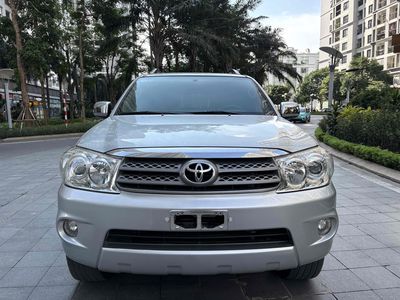 Toyota Fortuner 2011 2.5g máy dầu số sàn. Mua bán Ô tô tại Quận Hai Bà Trưng Hà Nội được đăng bởi Bùi hiển