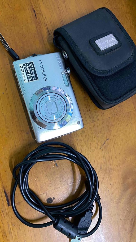 Máy ảnh Nikon Coolpix Bạc. Mua bán Máy ảnh, Máy quay tại Quận Gò Vấp Tp Hồ Chí Minh được đăng bởi bui huu phuc hình 1