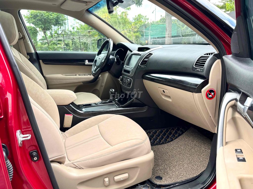 Kia Sorento 2017 2WD 2.4 GATH - 70000 km. Mua bán Ô tô tại Quận 12 Tp Hồ Chí Minh được đăng bởi Hoàng Huy hình 10