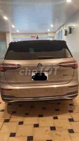 Volkswagen Viloran 2023 Luxury - 24000 km. Mua bán Ô tô tại Quận Đống Đa Hà Nội được đăng bởi A Minh hình 2