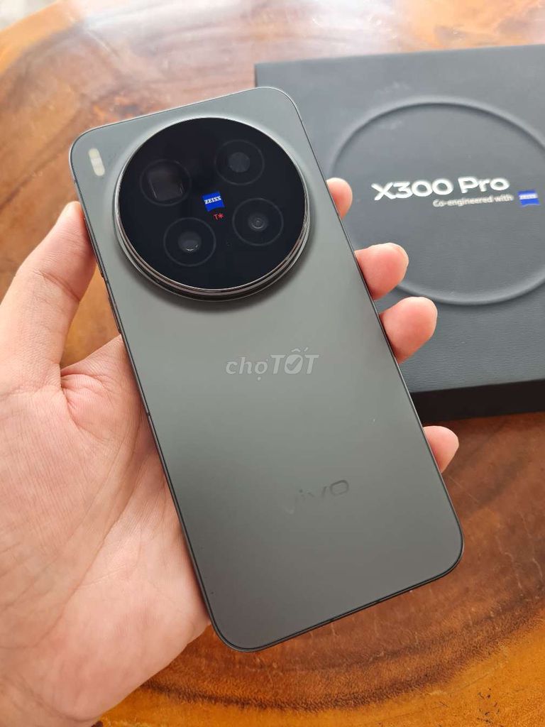 Vivo X300 Pro 16GB/512GB Chính hãng TGDD. Mua bán Điện thoại tại Quận 10 Tp Hồ Chí Minh được đăng bởi NaMobile hình 1