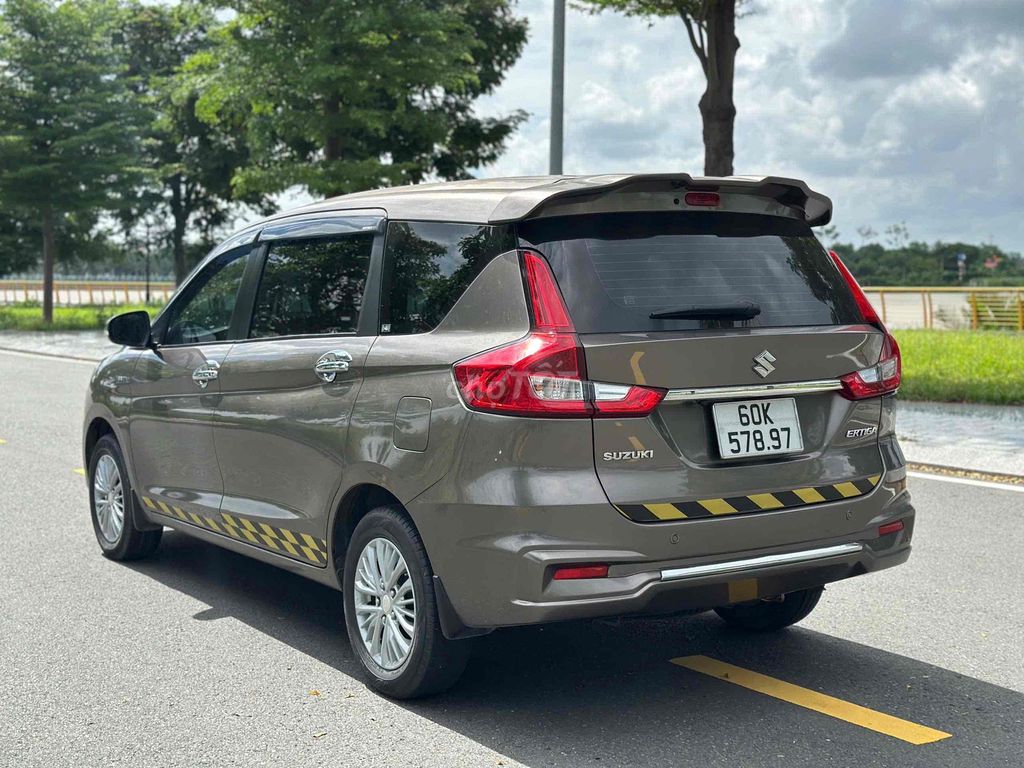 Suzuki Ertiga 2019 7 chỗ bền lành siêu tiết kiệm.. Mua bán Ô tô tại Thành phố Thủ Đức Tp Hồ Chí Minh được đăng bởi Khoa Nguyen Mua Bán Suzuki Miền Nam hình 5