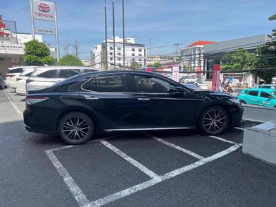 Toyota Camry 2019 2.5Q - 50000 km. Mua bán Ô tô tại Quận Ninh Kiều Cần Thơ được đăng bởi Nhựt Phi Toyota Ninh Kiều
