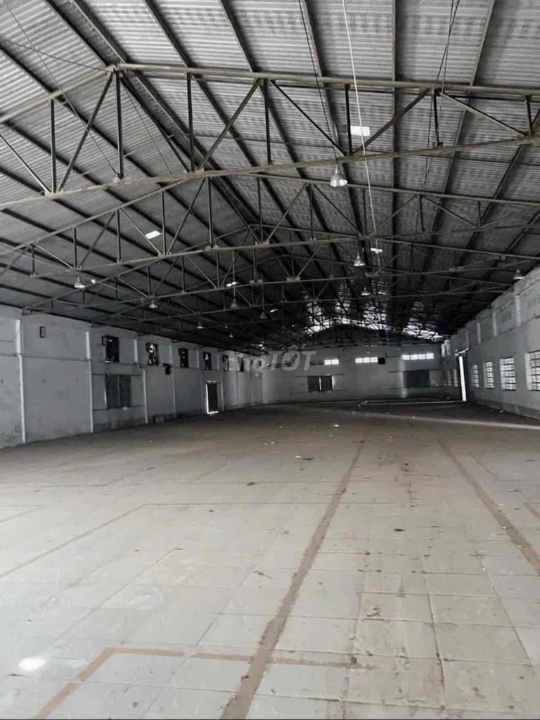 KHO XƯỞNG GIÁ HỜI ( 6.000m2 ) Q12