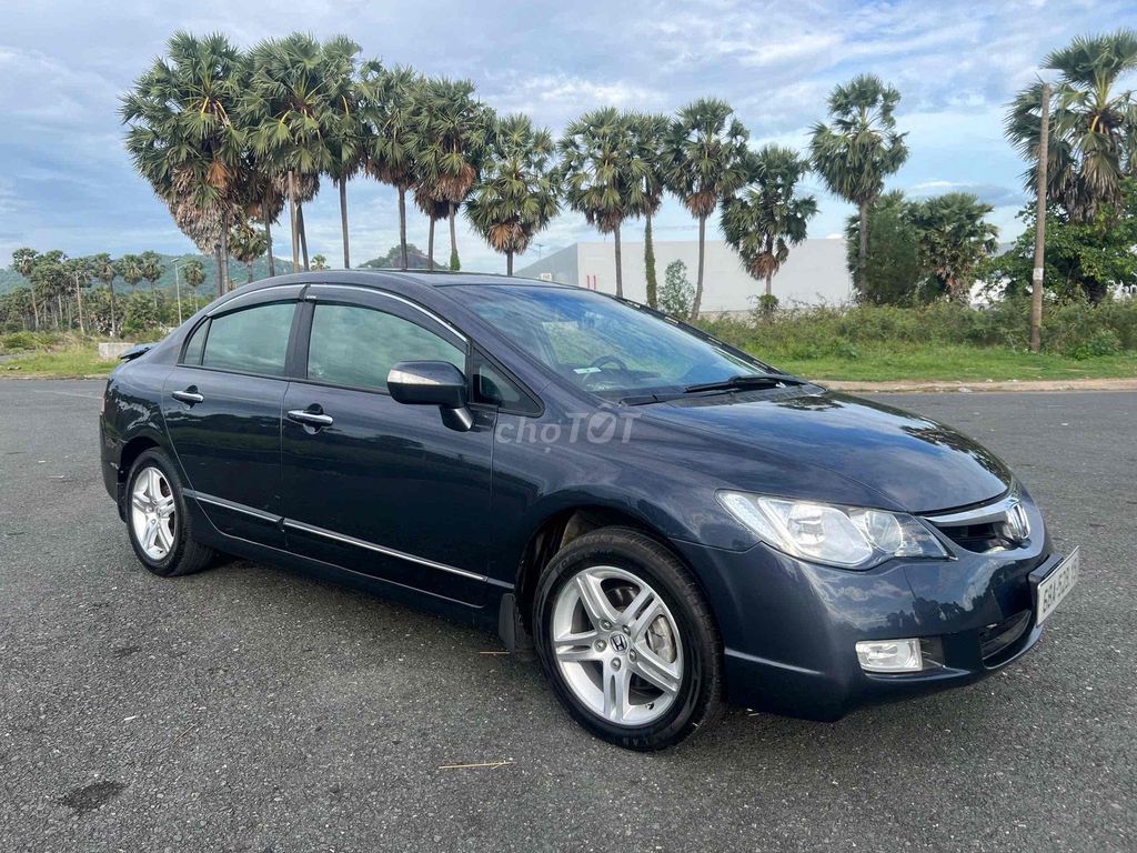 Honda Civic 2.0 максимальная комплектация 2007 серый