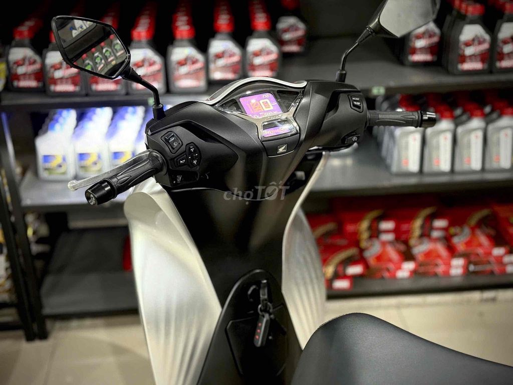 Sh125 2021 Lướt chính chủ ký ( Hỗ trợ GÓP ) 🔥🔥. Mua bán Xe máy tại Thị xã Phú Mỹ Bà Rịa - Vũng Tàu được đăng bởi Cửa Hàng Xe Máy Phú Mỹ hình 9