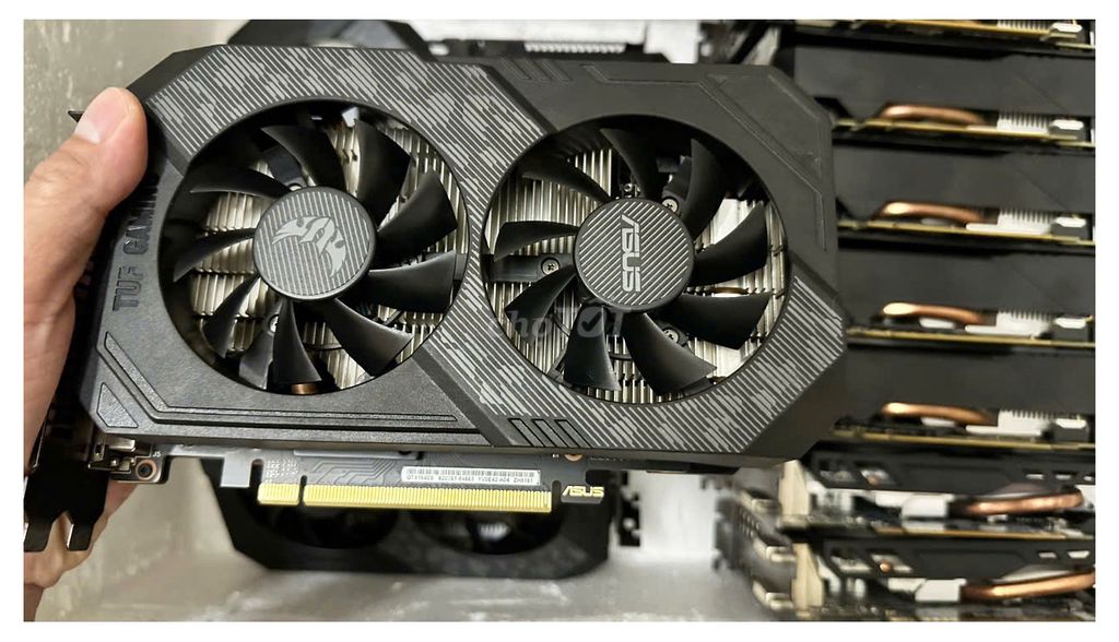 Còn mấy cây asus GTX-1650 dual super rin keng