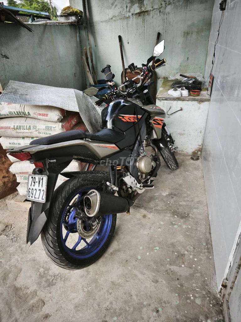 FZ150i lốc vàng độ full dàn chân. Mua bán Xe máy tại Huyện Củ Chi Tp Hồ Chí Minh được đăng bởi Huy hình 4