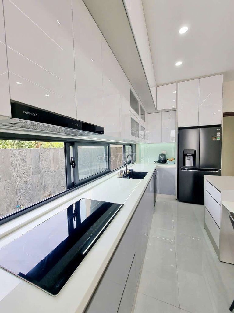 Аренда · 3 комн. · 285 м² · Thành phố Nha Trang, ул. Vĩnh Trường