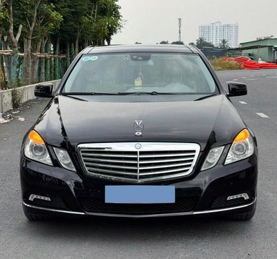Mercedes-Benz E300 đời 2010 số tự động. Mua bán Ô tô tại Quận Gò Vấp Tp Hồ Chí Minh được đăng bởi Phương 831