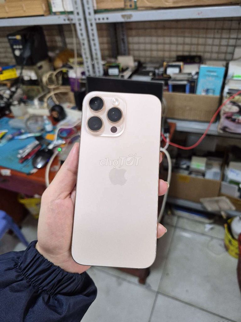 iPhone 16 Pro Max 256GB Vàng CH 2 sim vly. Mua bán Điện thoại tại Quận Bình Tân Tp Hồ Chí Minh được đăng bởi hồ thị thu huyền hình 1