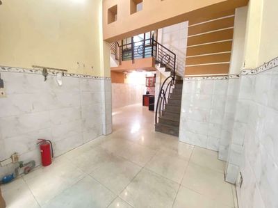 Аренда · 4 комн. · 40 м² · Quận Phú Nhuận, ул. Đường Nguyễn Thị Huỳnh