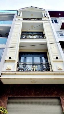 Townhouse 100 m² · 5 bed · Đường Hoa Sứ