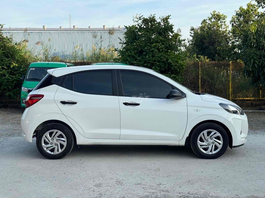 i10 số sàn hatchback 2023. Mua bán Ô tô tại Quận Ninh Kiều Cần Thơ được đăng bởi Chuyên Mua Bán Ô Tô Qua Sử Dụng Carpla Cần Thơ hình 6