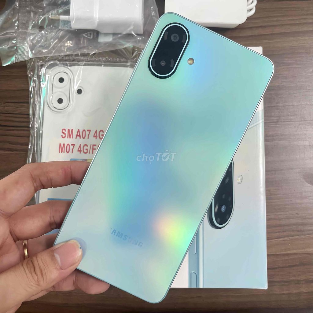 Samsung A07 5G 128GB Mới 100%. Mua bán Điện thoại tại Thành phố Châu Đốc An Giang được đăng bởi Cửa hàng DTDĐ HOÀNG ĐỨC hình 1
