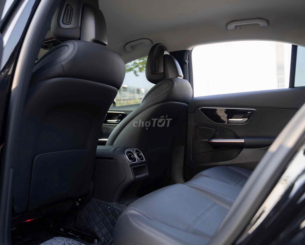 Mercedes Benz C Class 2022 C200 Avantgarde - 36000. Mua bán Ô tô tại Quận Thanh Xuân Hà Nội được đăng bởi Anhtuanle hình 11