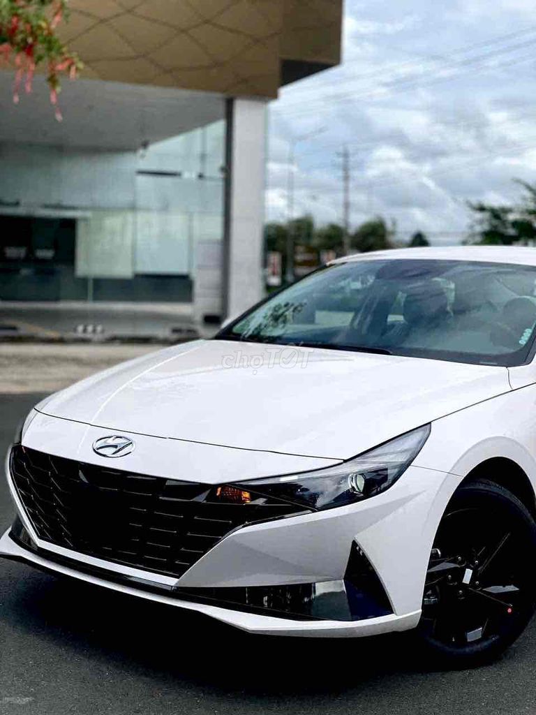 THÁNG NGÂU TẬU ELANTRA ƯU ĐÃI SÂU. Mua bán Ô tô tại Quận Bình Thuỷ Cần Thơ được đăng bởi Ms Vân Hyundai Cần Thơ  hình 5