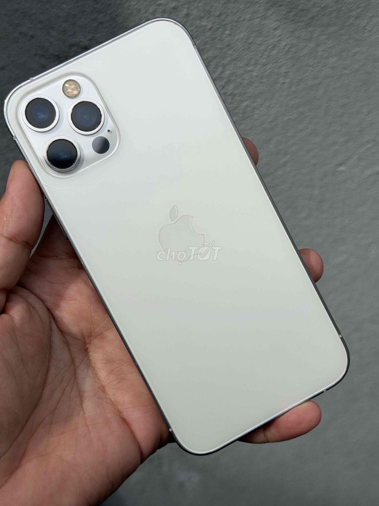 Apple iPhone 12 Pro 256GB Trắng 90%. Mua bán Điện thoại tại Thành phố Biên Hòa Đồng Nai được đăng bởi nguyễn lê store hình 1