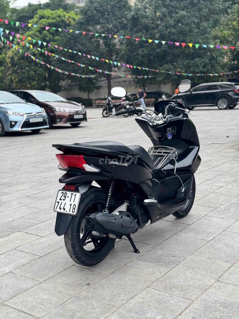 Pcx 125fi đèn led 2018 sơn máy zin 100% 1 chủ sd. Mua bán Xe máy tại Quận Cầu Giấy Hà Nội được đăng bởi nguyễn bích thuỷ hình 5
