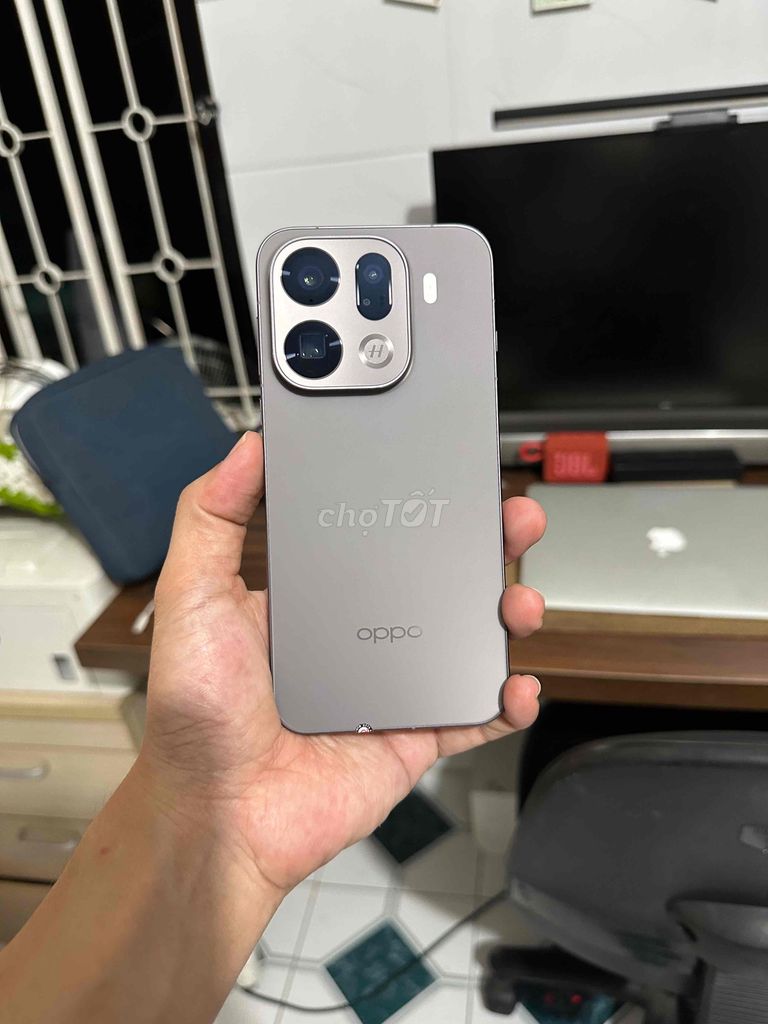 OPPO Find X9 Pro 16/512GB Titan. Mua bán Điện thoại tại Quận 3 Tp Hồ Chí Minh được đăng bởi thắng hình 1